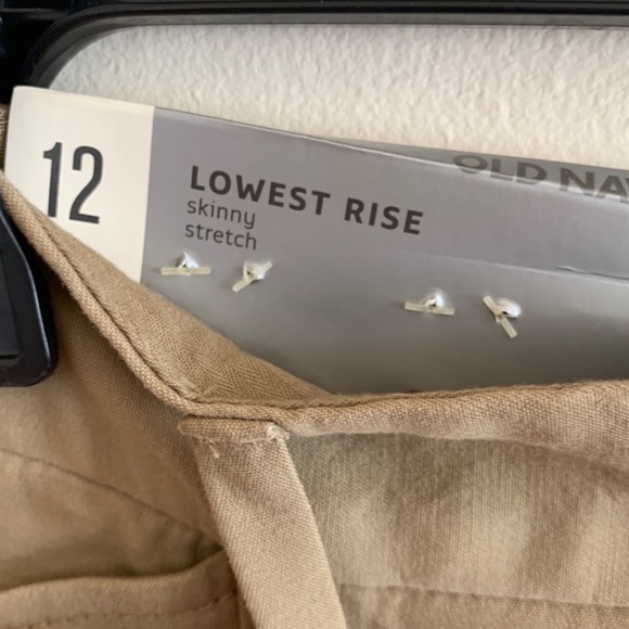 Old Navy low rise pants - Picture 3 of 7